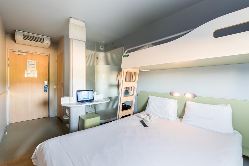 Ibis Budget Amberieu En Bugey/Chateau Gaillard A42 ภายนอก รูปภาพ