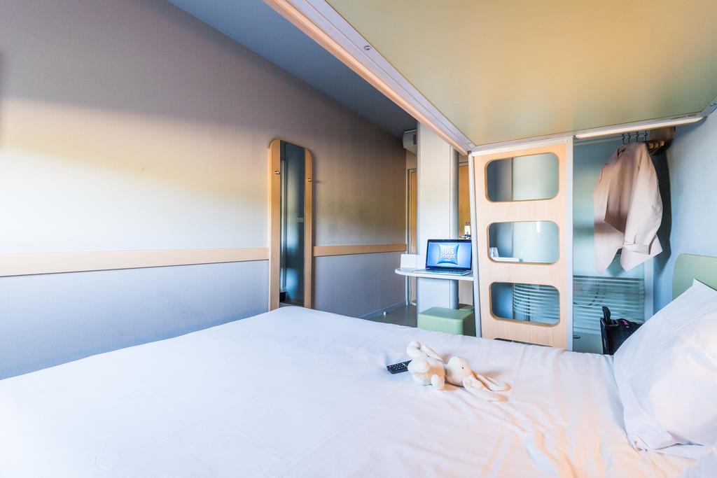 Ibis Budget Amberieu En Bugey/Chateau Gaillard A42 ภายนอก รูปภาพ